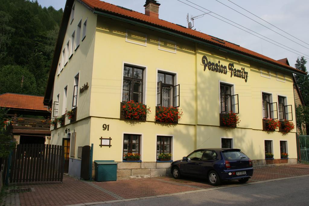 Penzion Family Svoboda nad Upou Exterior photo