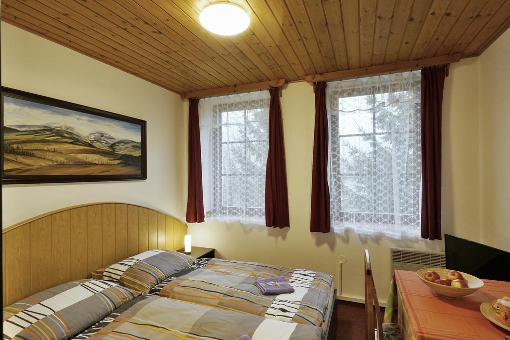 Penzion Family Svoboda nad Upou Exterior photo